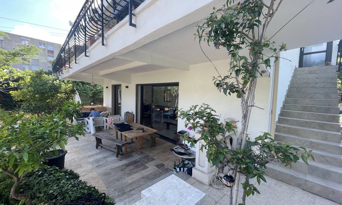 Sainte-Anne House | Rdj Villa de Charme: Family-Friendly Stay Near Beaches