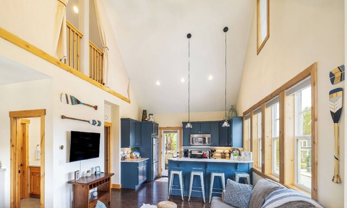 Chelan House | Discover Relaxation at The Lookout, Lake Chelan