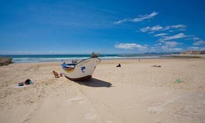 Costa de Caparica Hotel | Relax at Real Caparica Hotel: Spa, Dining & Family-Friendly