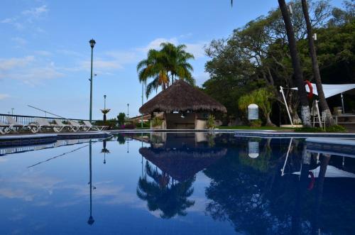 Ajijic Hotel | Oceanfront Paradise at Real de Chapala - 4-Star Retreat