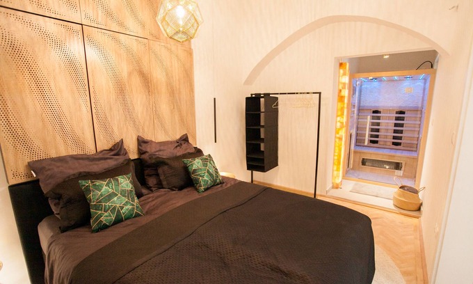 Inner City Budapest Apartment | Unmatched Comfort at Real Delux Apartment near Gozsdu