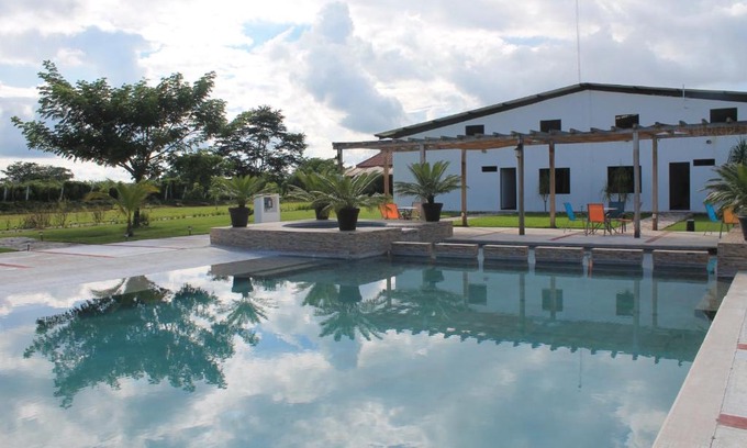 Escarcega Hotel | Family-Friendly Getaway at Real Primaveras Campestre