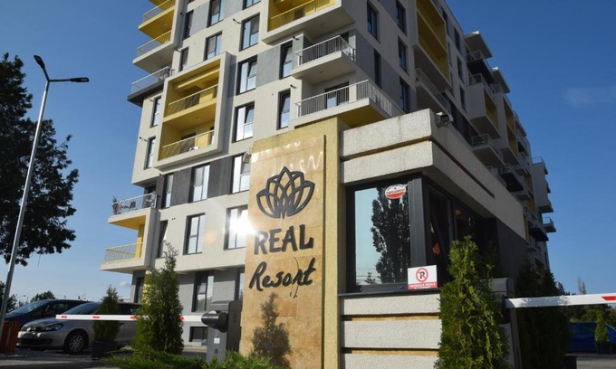 Ploiesti Apartment | Inviting Real Resort: 2-Bedroom Apartment in Residential Area