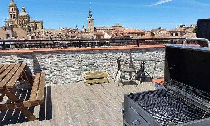 Segovia Old Town Apartment | Guest Rated: Real Segovia Apartments with Spa & Breakfast
