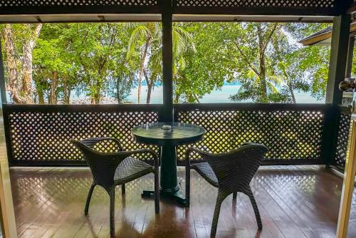 Kuala Teriang Resort | Relax at Rebak Island Resort & Marina with Oceanfront Views