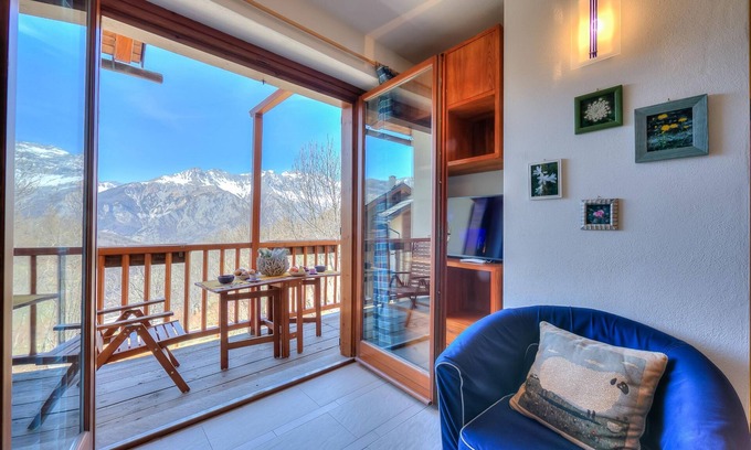 Bardonecchia Apartment | Rebecca's House: Steps from Skiing with Pet-Friendly Amenities