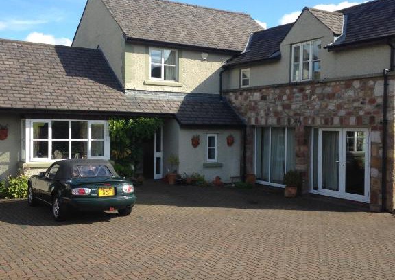 Penrith Bed & Breakfast | Rebels Hide: Pet-Friendly Rooms with Self Check-In