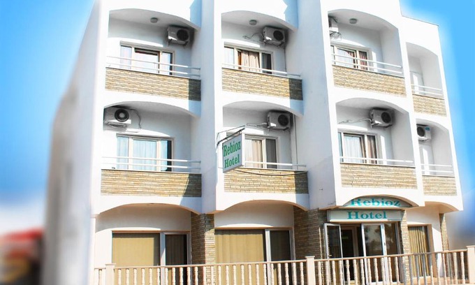 Larnaca Hotel | Budget-Friendly Stay at Rebioz Hotel with Breakfast Included
