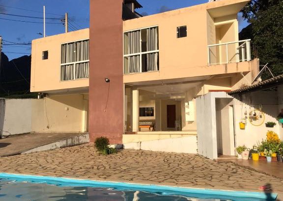 Alto Caparao House | Beautiful Recanto Buscape: Pet-Friendly Oceanfront Retreat