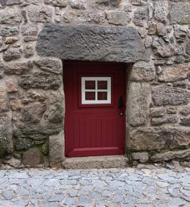 Linhares House | Family-Friendly Getaway at Recanto da Pedra - Rated 9.1/10