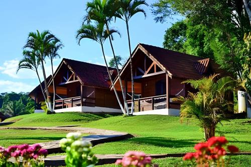 Eldorado Ski Chalet | Inviting Chalés at Recanto das Águas, Surrounded by Nature