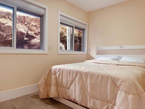 Santa Maria do Herval Apartment | Pet-Friendly Retreat at Recanto das Pedras Lodging