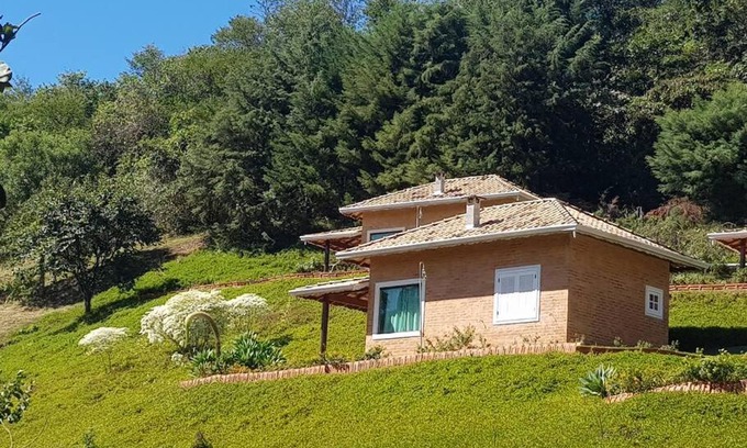 Monte Alegre do Sul House | Charming Recanto dos Beija Flores: Oceanfront Oasis Awaits