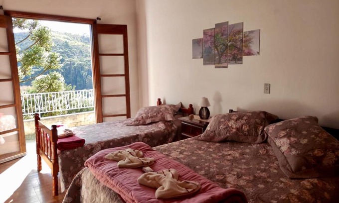 Jaguaribe House | Pet-Friendly Retreat at Recanto Dubieux Suítes - Rated 9.5