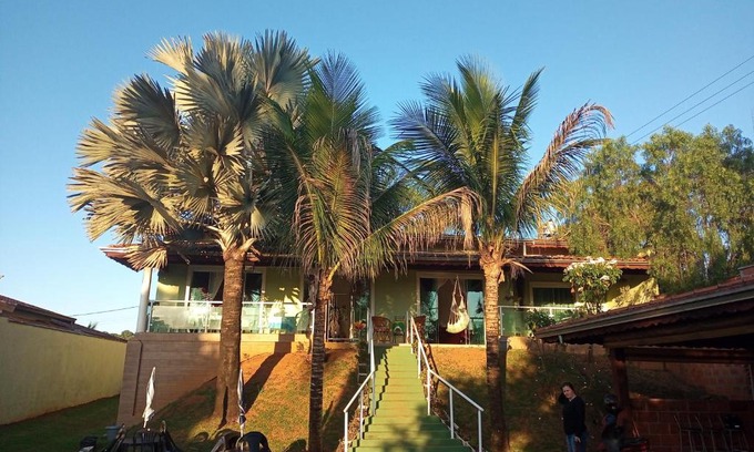 Itapira House | Pet-Friendly Retreat at Recanto Elohim with Breakfast Included