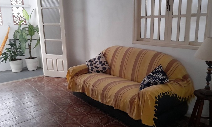 Praia Grande House | Cozy Recanto Lodging: Pet-Friendly Family Retreat