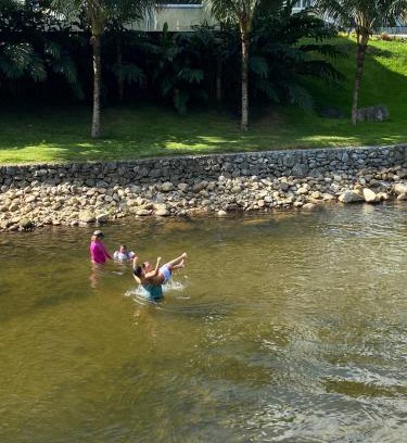 Ponte Branca House | Discover Recanto Paraíso da Mih: Pet-Friendly Getaway