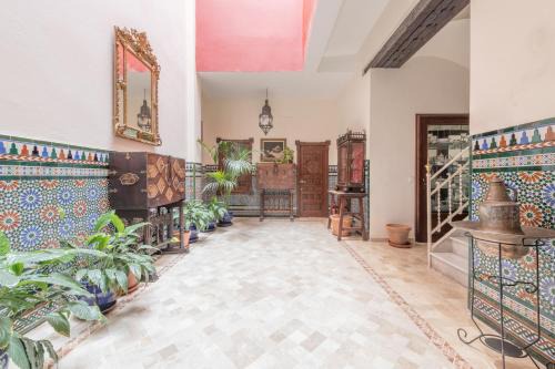 San Roque Apartment | Explore Recaredo Apartments: 4-Star Stay with Breakfast