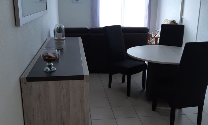 Evreux Apartment | Comfortable 52 m² Apartment with Balcony and Spa Access