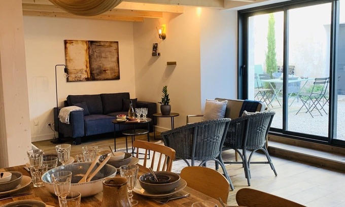 Sainte-Marie-de-Re House | Renovated Retreat: 5 Minutes to the Beach with Pool Access