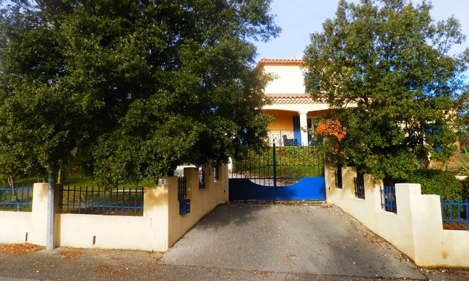 Boisset-et-Gaujac House | Newly Built Retreat in Wooded Oaks with Private Pool
