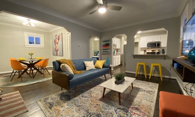 Ferndale House | Modern Two-Bedroom House with Office, Ideal for Families