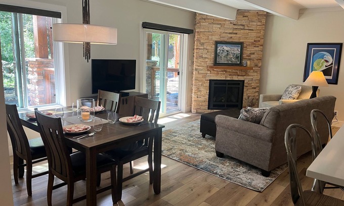 Peak 9 Condo | Recently Renovated Retreat Near Quick Silver Chair Lift