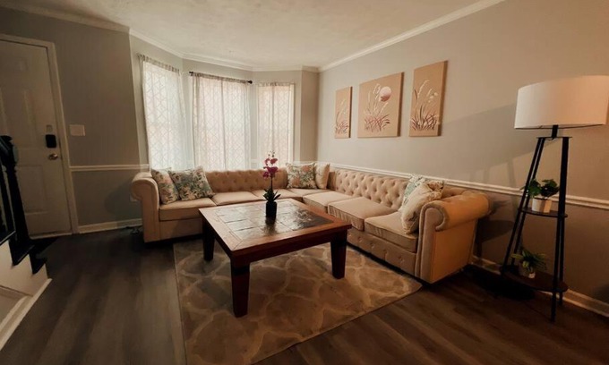 Athens Apartment | Recently Renovated Condo with Pet-Friendly Amenities