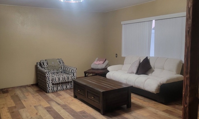 Wickenburg House | Discover Wickenburg: Cozy Home Near Downtown with Kitchen