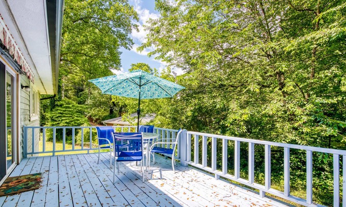 Royal Pines House | Recently renovated home in quiet location with decks, WiFi, fireplace, AC, & W/D