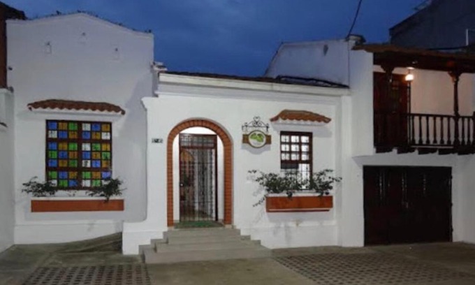 Cali Hotel | Guest Rated 10/10 at Recovery Hotel Cali with Breakfast