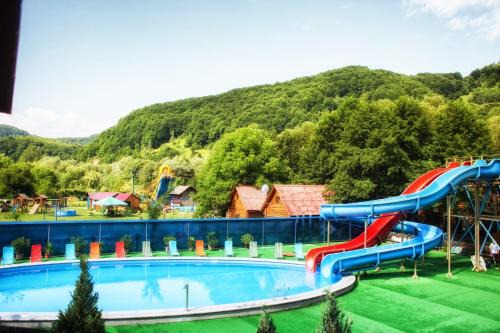 Transcarpathia Hotel | Pet-Friendly Getaway at Recreation Center "Valilo"