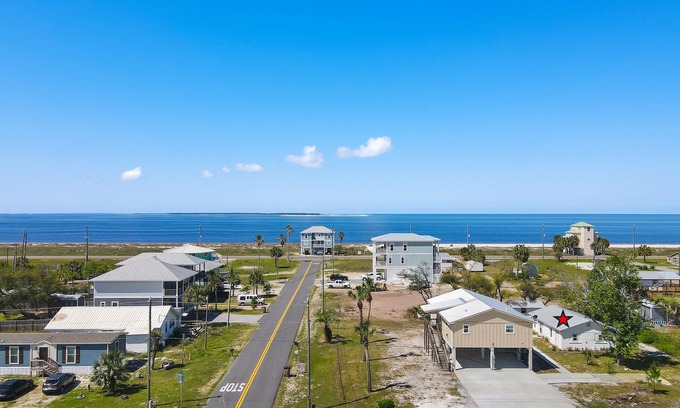 Port St. Joe Cottage | Beachfront Recuperation Cottage with Pet-Friendly Amenities