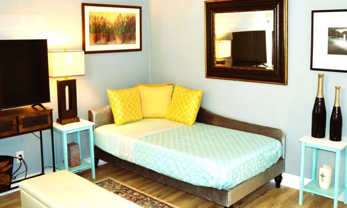 Grand Forks Apartment | Cozy Red 3: Family-Friendly Two-Bedroom with Kitchen
