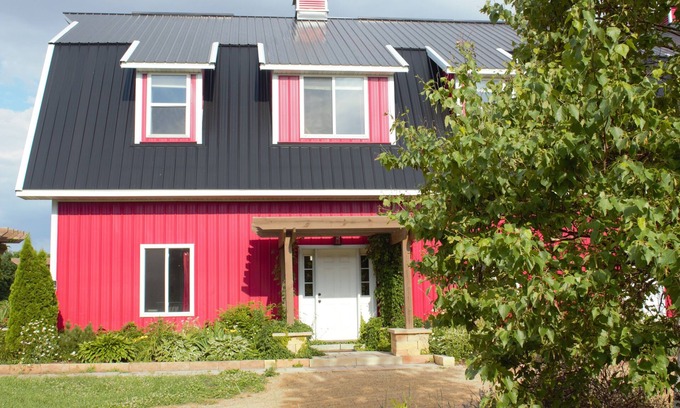 Judson House | Discover Red Barn Retreats: A Haven of Peace and Joy