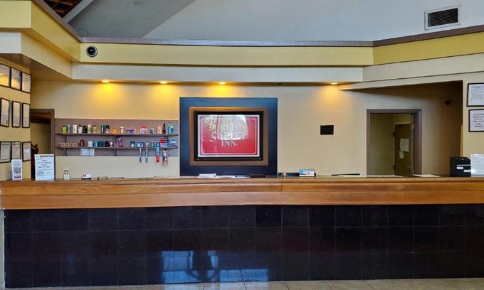 Macon Hotel | Pet-Friendly Retreat at Red Carpet Inn-Macon with Pool