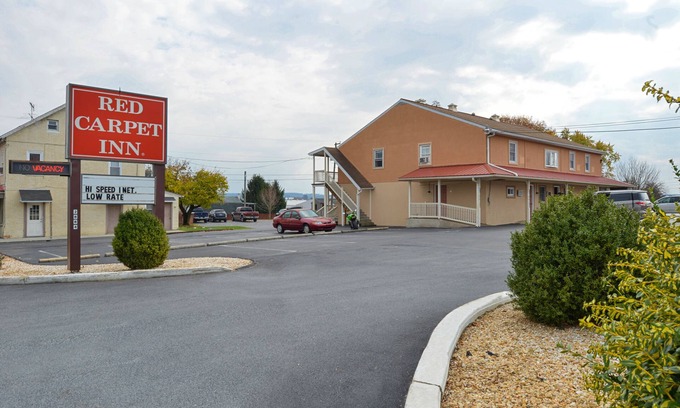 Soudersburg Hotel | Eco-Friendly Red Carpet Inn Ronks with Delicious Breakfast