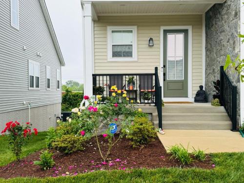 Aldie Apartment | Red Cherry Oasis