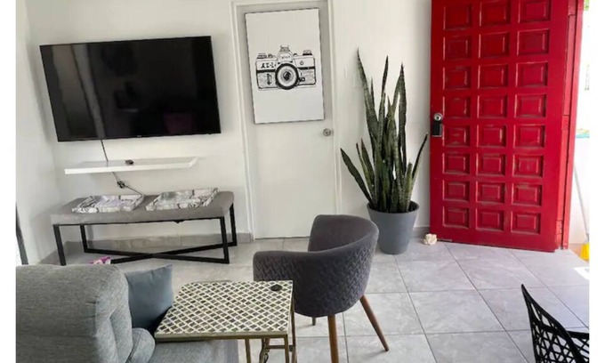 Sagrado Corazon Apartment | Red Door Lovely 1 Bedroom unit with small patio