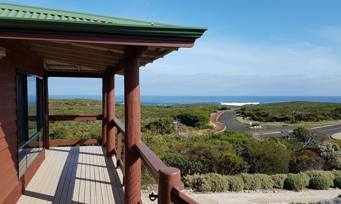 Gnarabup House | Red Door: Breathtaking Ocean Views Steps from the Beach