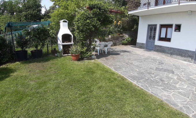 Arizzano House | Relax at Red Fountain House with Ocean Views & Pet-Friendly Perks