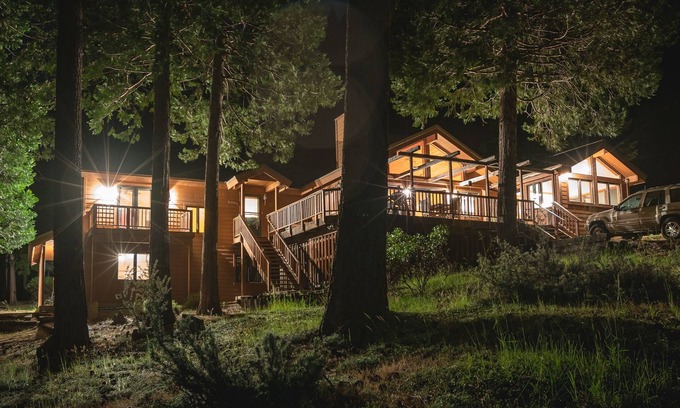 C-Road Cabin | Experience Red Fox Property Graeagle with Premium Amenities