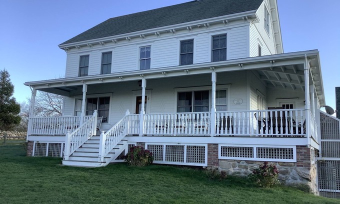 Block Island House | Guest Rated: 9.8 at Red Gate Farm on Block Island