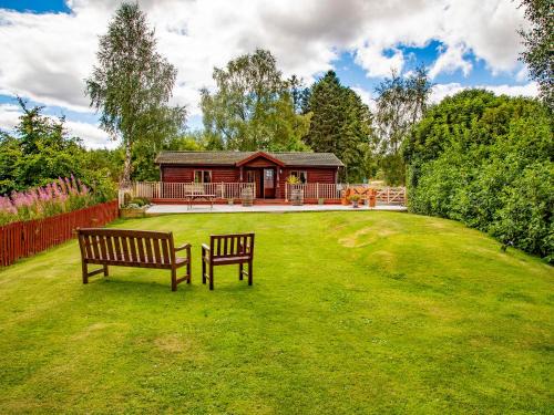 Inverness House | Guest Rated 10/10 Red Kite Cottage - Pet & Child Friendly Getaway