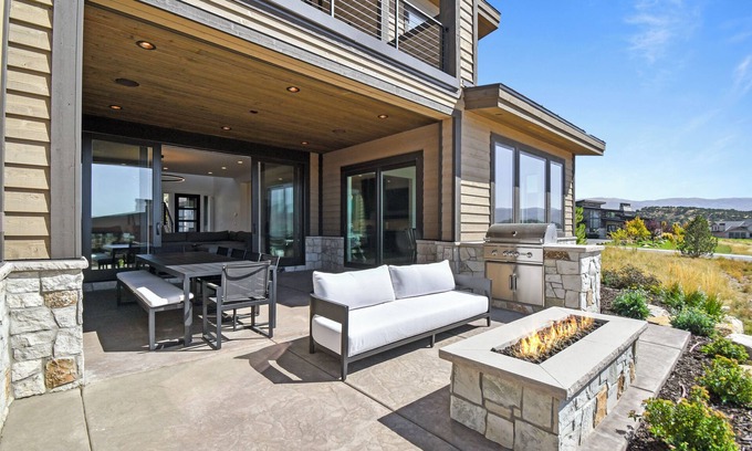 Heber House | Red Ledges mountain modern, golf, min 90 day stay