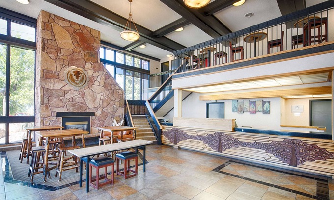 Heart of Missoula Hotel | Comfortable Stay at Red Lion Inn & Suites Missoula