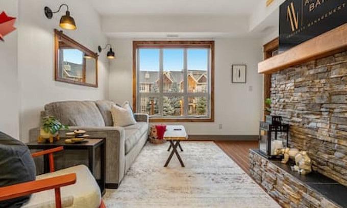 East Kootenay Apartment | Relax at Red Maple Retreat with Hot Tub and Pool Access