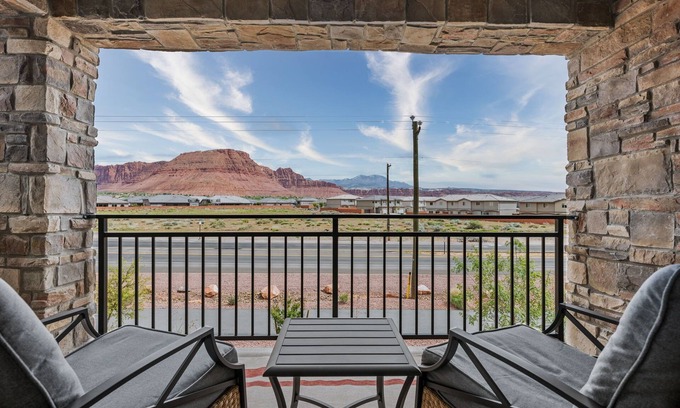 Ivins House | Experience Red Mountain Views with Pool and Spa Amenities