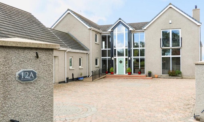 Craigavon House | Pet-Friendly Red Robin's Annex: Guest Rated 9.3/10