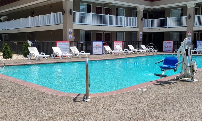 Bordentown Hotel | Comfortable Stay at Red Roof Inn Bordentown - McGuire AFB